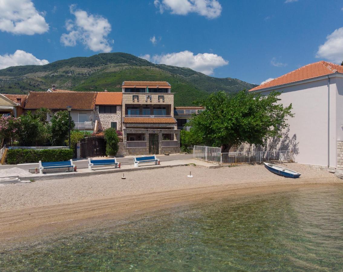 تْشيرسيك نوفي Apartmani Pravilovic المظهر الخارجي الصورة